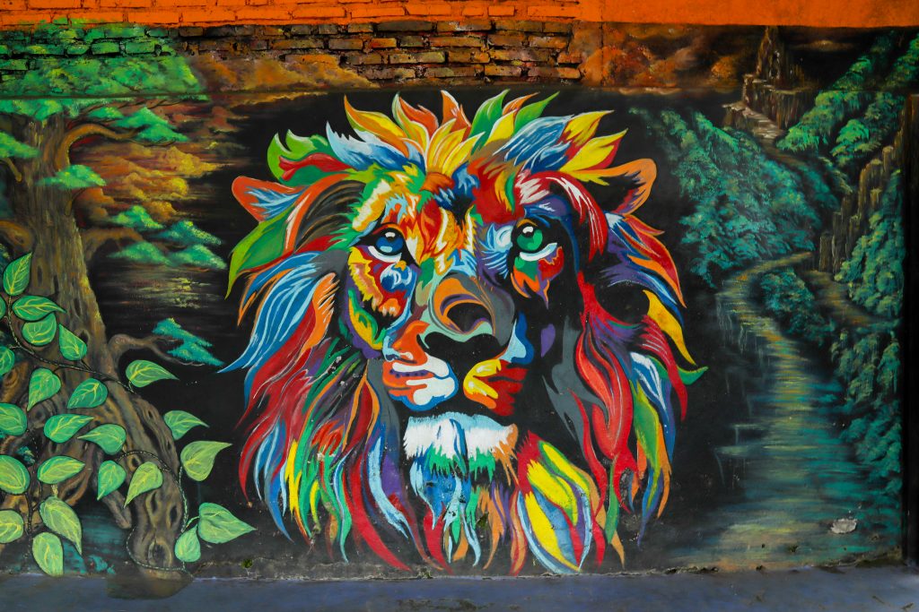 Streetart eines Löwenkopfes in Jodipan, Malang Indonesien