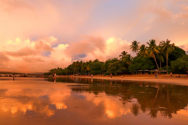 Sonnenuntergang in Tamarindo in Costa Rica